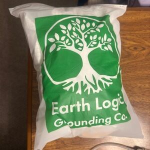 Earth Logic Grounding Co. Queen Sheets plus ground tester